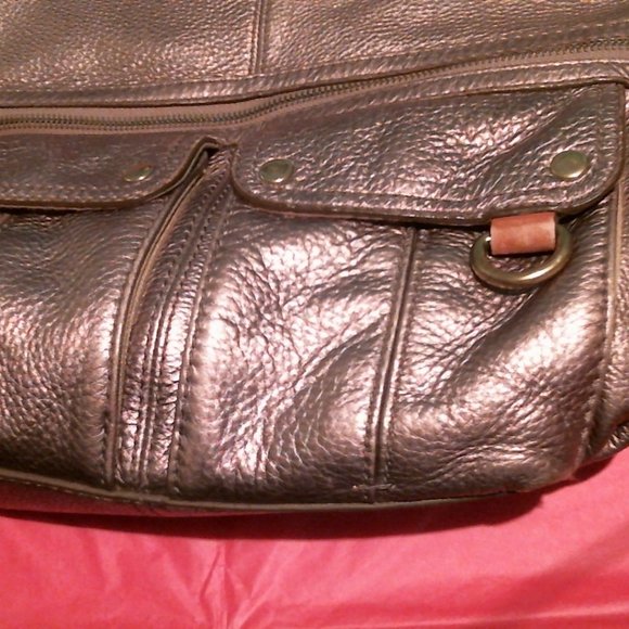 Previously owned Large Fossil Antique Gold Leather shoulder bag - Picture 3 of 12
